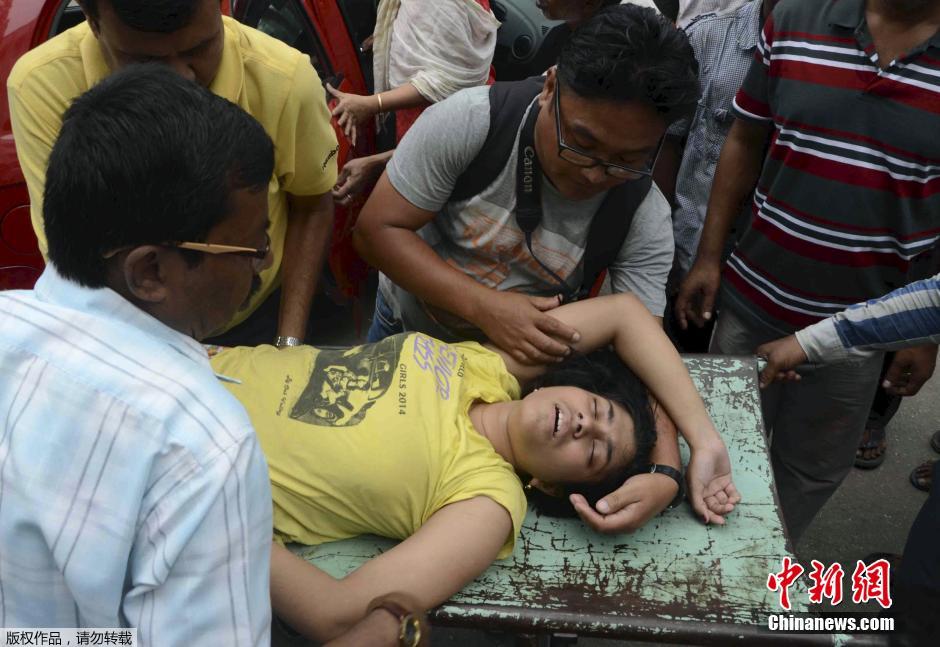 �Ჴ������