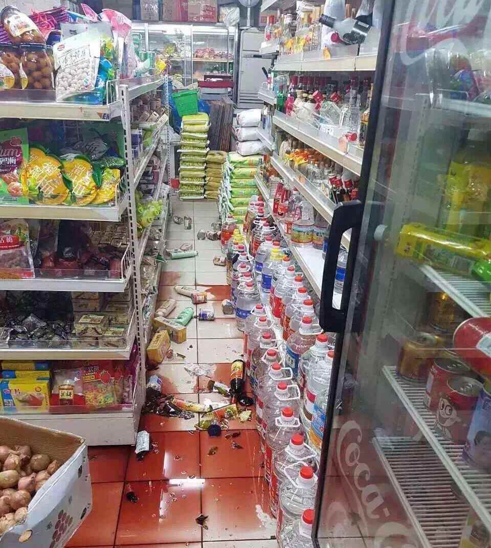 �n������