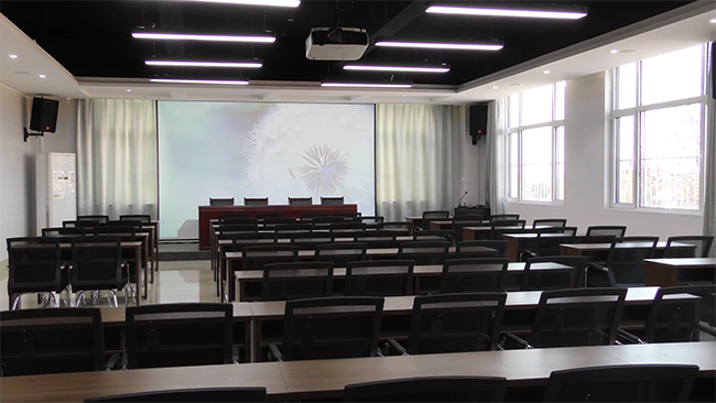 ��С�WУ�@��ȫ�w����